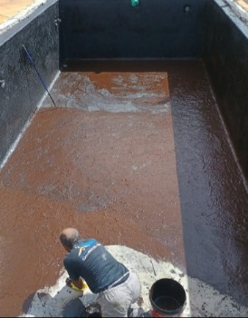 prime piscina.jpg